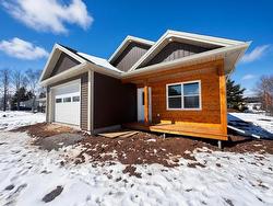 15 Norman Drive  East Royalty, PE C1C 1E9