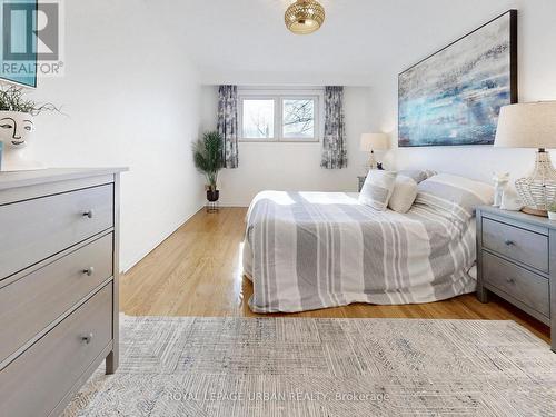 Primary Bedroom - 733 Consort Crescent, Mississauga, ON - Indoor Photo Showing Bedroom