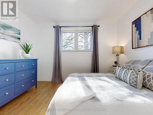 Second Bedroom - 733 Consort Crescent, Mississauga, ON - Indoor Photo Showing Bedroom