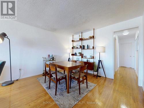 Dining Room - 733 Consort Crescent, Mississauga, ON - Indoor Photo Showing Dining Room