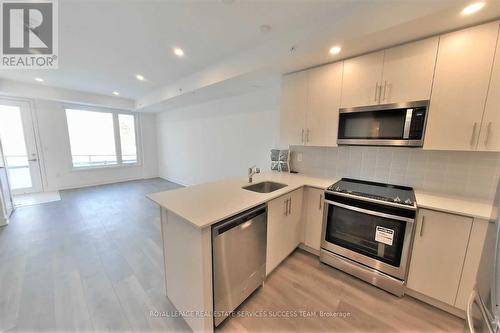 24 - 3473 Widdicombe Way, Mississauga, ON - Indoor Photo Showing Kitchen