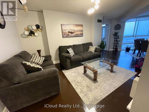 3208 - 3650 Kaneff Crescent, Mississauga, ON - Indoor Photo Showing Living Room
