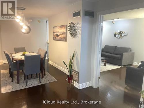3208 - 3650 Kaneff Crescent, Mississauga, ON - Indoor Photo Showing Dining Room