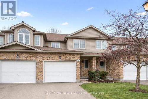 38 - 210 DAWN AVENUE  Guelph (Clairfields/Hanlon Business Park), ON N1G 5L5