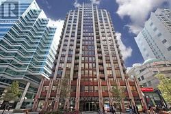 1605 - 85 BLOOR STREET E Toronto, ON M4W 3Y1