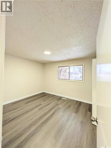 448 6Th Avenue Nw, Swift Current, SK - Indoor