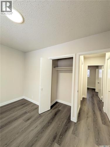 448 6Th Avenue Nw, Swift Current, SK - Indoor Photo Showing Other Room
