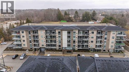 16 MARKLE Crescent Unit# 504  Hamilton, ON L9G 0H4