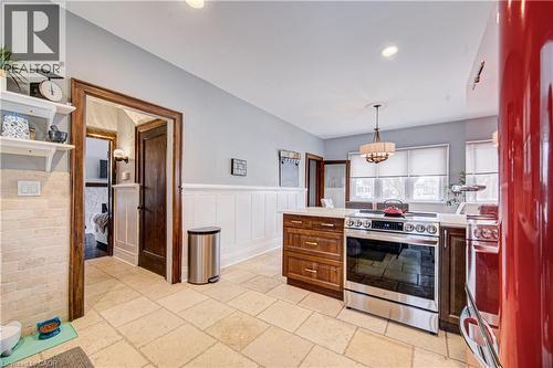 53 Lincoln Avenue, Cambridge, ON - Indoor Photo Showing Kitchen