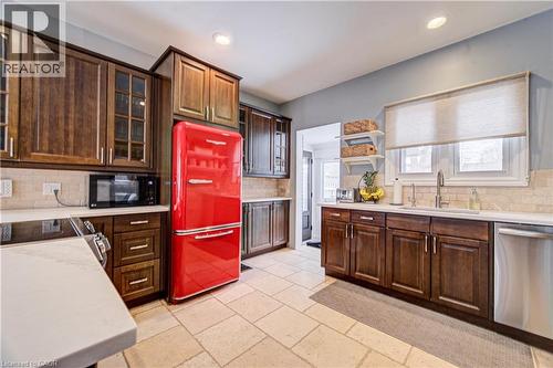 53 Lincoln Avenue, Cambridge, ON - Indoor Photo Showing Kitchen