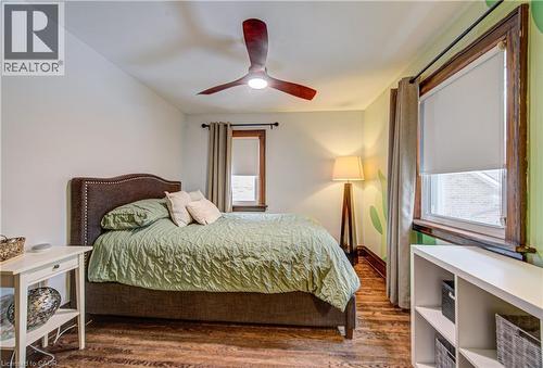 53 Lincoln Avenue, Cambridge, ON - Indoor Photo Showing Bedroom