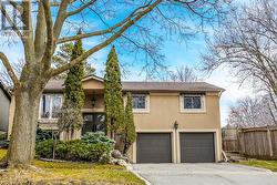 2183 SANDRINGHAM DRIVE  Burlington (Brant Hills), ON L7P 3E7