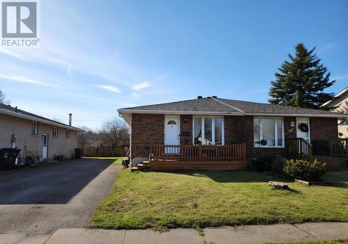 125 Pozzebon CRES  Sault Ste. Marie, ON P6C 6B4