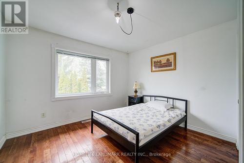 4303 Bridlepath Trail, Mississauga, ON - Indoor Photo Showing Bedroom