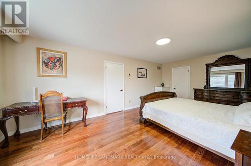 4303 Bridlepath Trail, Mississauga, ON - Indoor Photo Showing Bedroom