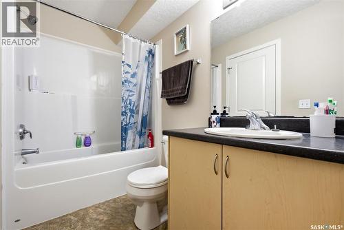 129 5063 James Hill Road, Regina, SK - Indoor Photo Showing Bathroom