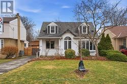 77 ARCADE CRESCENT  Hamilton, ON L9C 3J1