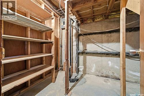 615 Mullin Avenue E, Regina, SK - Indoor