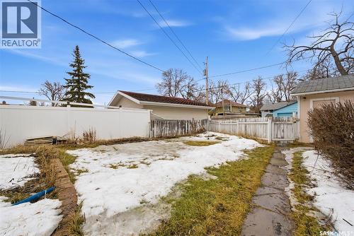 615 Mullin Avenue E, Regina, SK - Outdoor