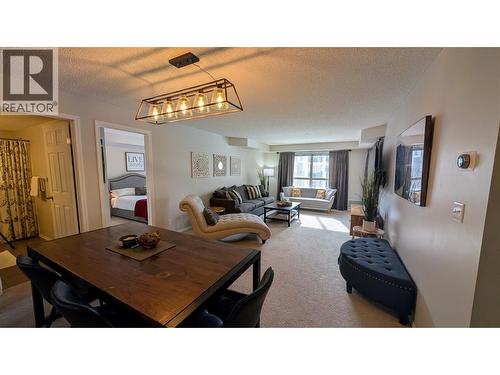 Dinning & Living Room - 205 Third Avenue Unit# 3307, Invermere, BC - Indoor