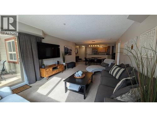 Living Room - 205 Third Avenue Unit# 3307, Invermere, BC - Indoor Photo Showing Living Room