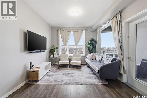 220 225 Maningas Bend, Saskatoon, SK - Indoor Photo Showing Other Room