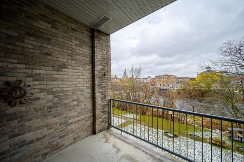 Terrasse - 203-305 Rue Laviolette, Saint-Jérôme, QC - Outdoor