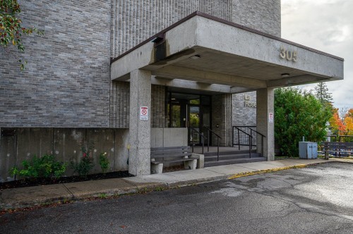 Entrée extérieure - 203-305 Rue Laviolette, Saint-Jérôme, QC - Outdoor