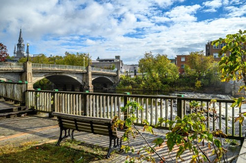 Vue sur l'eau - 203-305 Rue Laviolette, Saint-Jérôme, QC - Outdoor