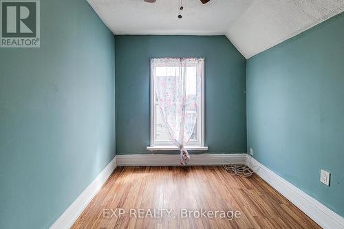 204 Sherman Avenue N, Hamilton, ON - Indoor Photo Showing Other Room