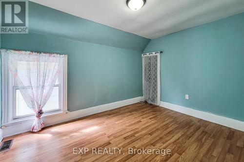 204 Sherman Avenue N, Hamilton, ON - Indoor Photo Showing Other Room