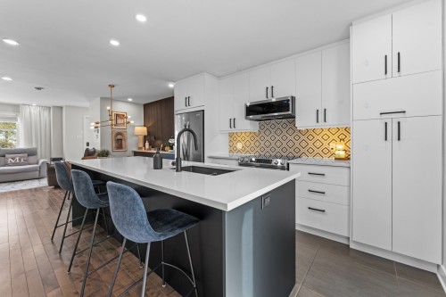 Cuisine - 1531 Rue St-André, L'Assomption, QC - Indoor Photo Showing Kitchen With Upgraded Kitchen