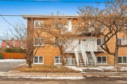 355  - 359 Rue Desmarchais Longueuil (Le Vieux-Longueuil), QC J4J 2Y3