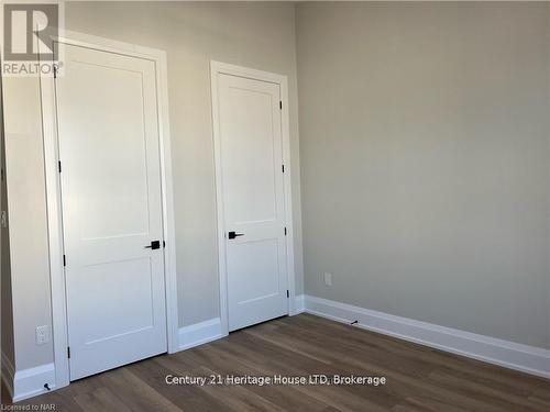 205 - 43 JARVIS STREET , Fort Erie (Central), Ontario L2A 2S3 5