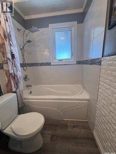 312 Golling Street, Lemberg, SK - Indoor Photo Showing Bathroom