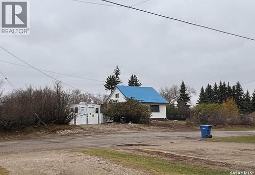 312 Golling Street, Lemberg, SK - Outdoor