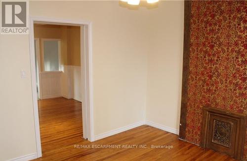29 Oxford Street, Hamilton, ON - Indoor Photo Showing Other Room