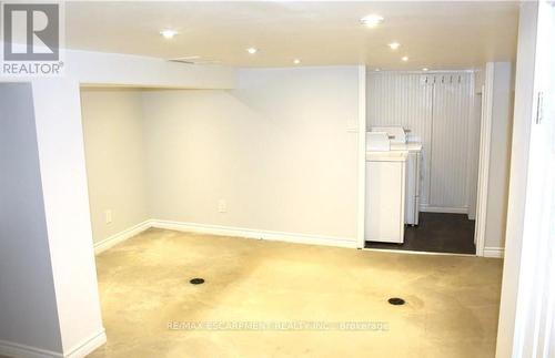 29 Oxford Street, Hamilton, ON - Indoor Photo Showing Other Room