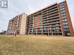 215 - 2929 AQUITAINE AVENUE  Mississauga (Meadowvale), ON L5N 2C7