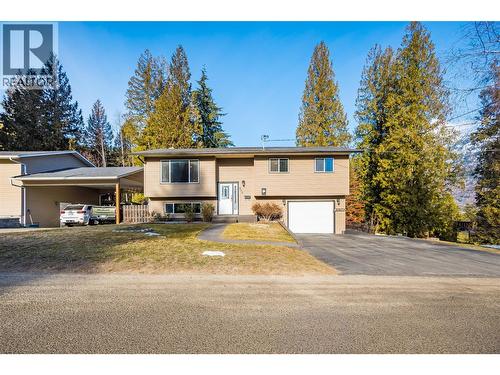 716 Lynnwood Crescent  Castlegar, BC V1N 1E2