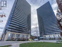 611 - 33 SINGER COURT Toronto, ON M2K 0B4
