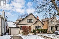 22 GLEN CEDAR ROAD Toronto, ON M6C 3G1