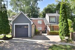 1106 KOS BOULEVARD  Mississauga, ON L5J 4L6