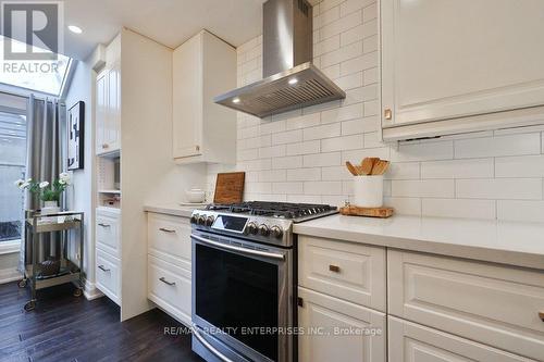 1106 Kos Boulevard, Mississauga, ON - Indoor Photo Showing Kitchen