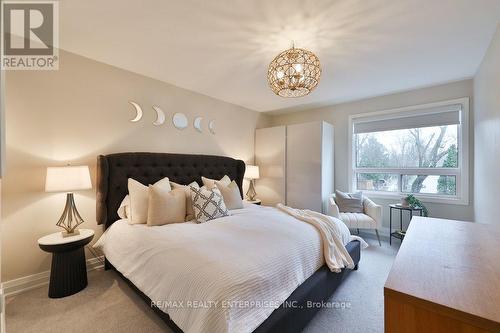 1106 Kos Boulevard, Mississauga, ON - Indoor Photo Showing Bedroom
