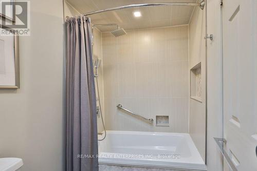 1106 Kos Boulevard, Mississauga, ON - Indoor Photo Showing Bathroom