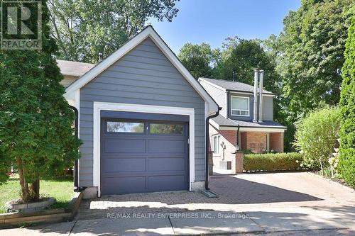 1106 Kos Boulevard, Mississauga, ON - Outdoor