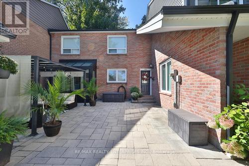 1106 Kos Boulevard, Mississauga, ON - Outdoor With Exterior