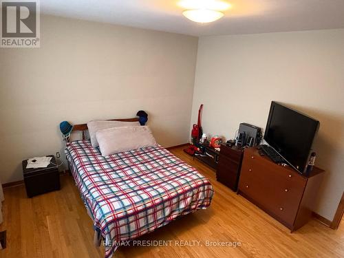 3759 Bayswater Crescent, Mississauga, ON - Indoor Photo Showing Bedroom