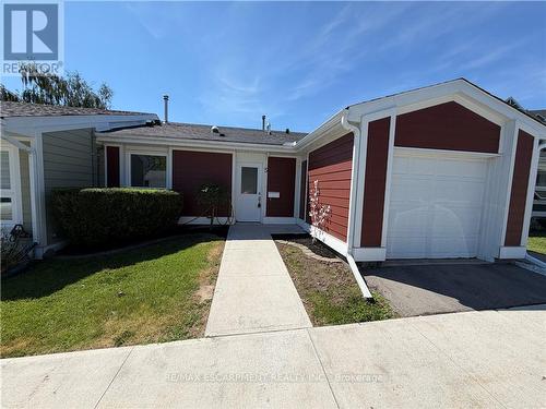 5 Jaczenko Terrace, Hamilton, ON 